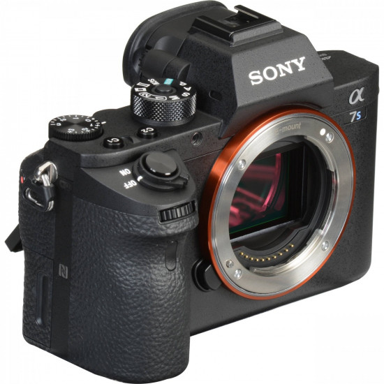 Фотоаппарат SONY Alpha a7S II body (ILCE7SM2B.CEC) Фотоаппарат SONY Alpha a7S II body (ILCE7SM2B.CEC)