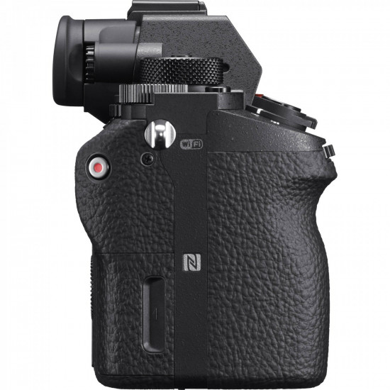 Фотоаппарат SONY Alpha a7S II body (ILCE7SM2B.CEC) Фотоаппарат SONY Alpha a7S II body (ILCE7SM2B.CEC)