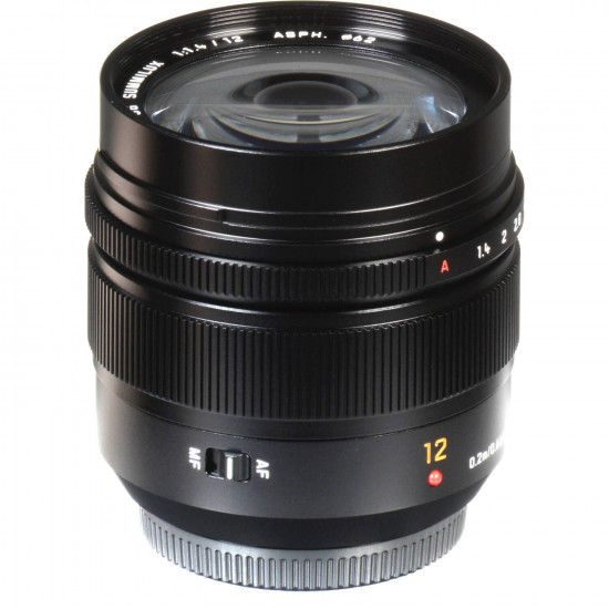 Об'єктив Panasonic Leica DG Summilux 12 мм f/1.4 ASPH. (H-X012E) Об'єктив Panasonic Leica DG Summilux 12 мм f/1.4 ASPH. (H-X012E)