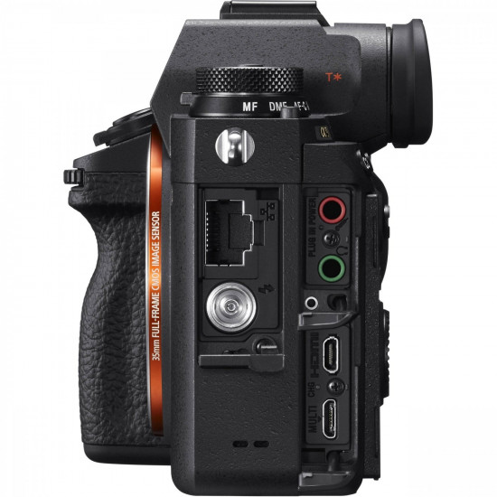 Фотоаппарат SONY Alpha a9 body (ILCE9.CEC) Фотоаппарат SONY Alpha a9 body (ILCE9.CEC)