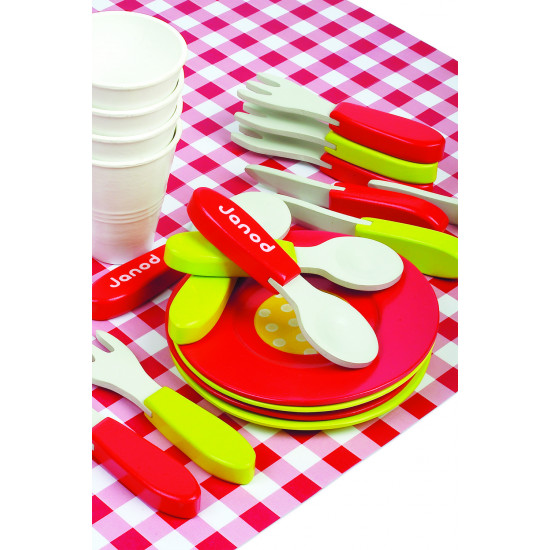 The game Suitcase set Janod for a picnic (J06524) The game Suitcase set Janod for a picnic (J06524)