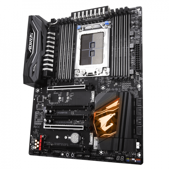 Материнська плата GIGABYTE X399 AORUS PRO Материнська плата GIGABYTE X399 AORUS PRO