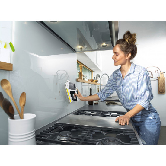 The vacuum cleaner for washing of windows of Karcher of KV 4 Premium (vibropad) white The vacuum cleaner for washing of windows of Karcher of KV 4 Premium (vibropad) white