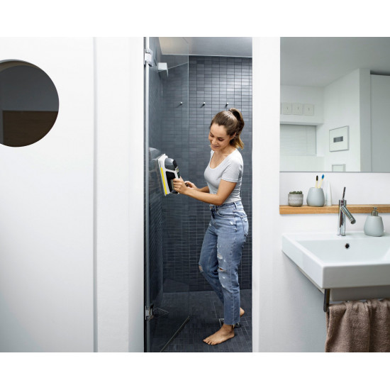 The vacuum cleaner for washing of windows of Karcher of KV 4 Premium (vibropad) white The vacuum cleaner for washing of windows of Karcher of KV 4 Premium (vibropad) white