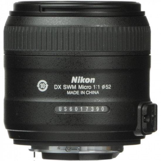 Объектив NIKON AF-S DX 40 mm f/2.8G Micro (JAA638DA) Объектив NIKON AF-S DX 40 mm f/2.8G Micro (JAA638DA)