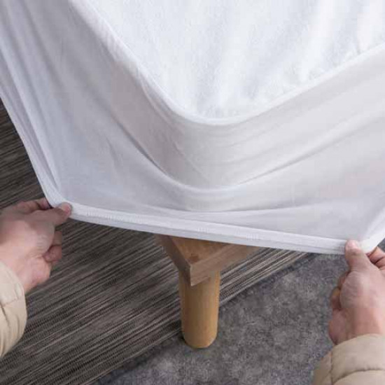 Waterproof mattress cover Delight Aqua stop with edge 70x200 cm (MP.ASB200-1) Waterproof mattress cover Delight Aqua stop with edge 70x200 cm (MP.ASB200-1)