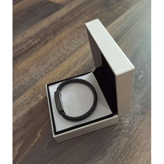 Кабель браслет кожаный USB - Apple Lightning 19 см черный (W20040) Кабель браслет кожаный USB - Apple Lightning 19 см черный (W20040)
