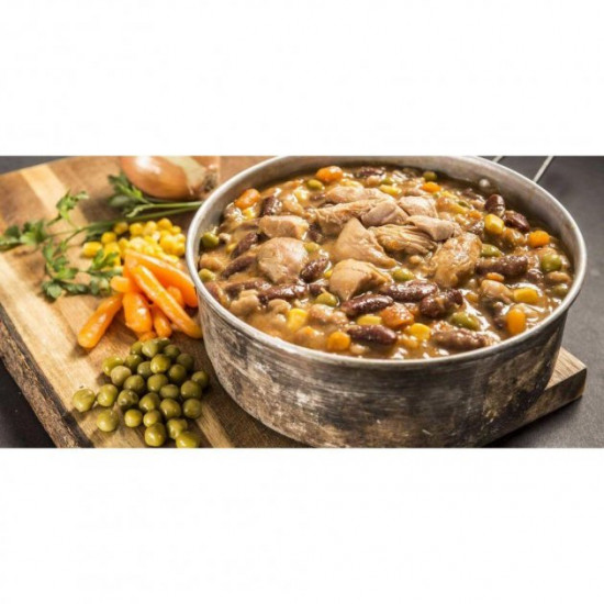 Туристична страва Adventure Menu курка з квасолею та овочами Туристична страва Adventure Menu курка з квасолею та овочами