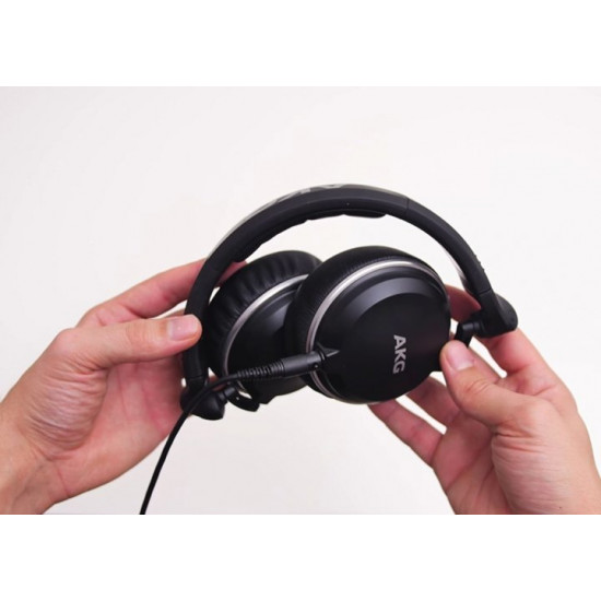  Профессиональные наушники AKG K182