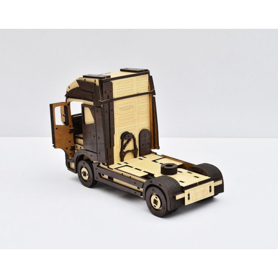 3D Puzzle Truck VH16 782 pieces with refrigerated trailer BRT Constructor Truck 3D Puzzle Truck VH16 782 pieces with refrigerated trailer BRT Constructor Truck
