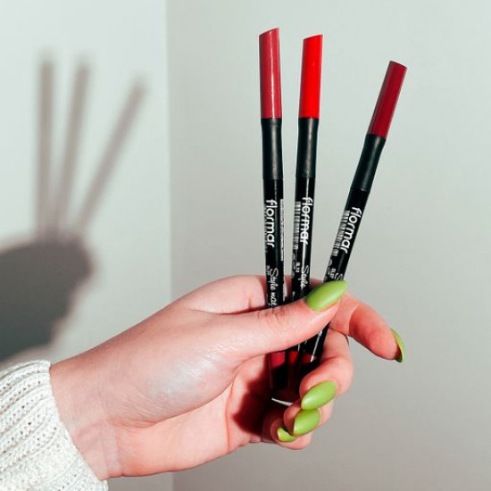 Автоматичний олівець для губ Flormar Style Matic Lipliner SL10 Vivid Red, 0.35 г Автоматичний олівець для губ Flormar Style Matic Lipliner SL10 Vivid Red, 0.35 г
