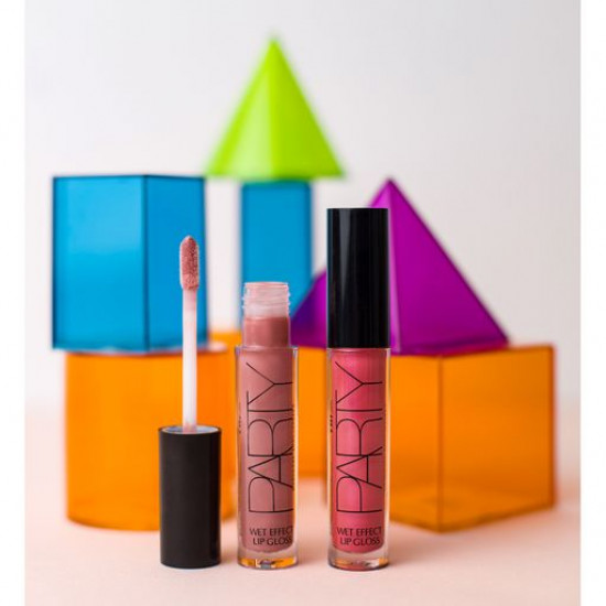 Блиск для губ Belor Design Party Lip Gloss 10 полуниця з вершками, 4.2 г Блиск для губ Belor Design Party Lip Gloss 10 полуниця з вершками, 4.2 г