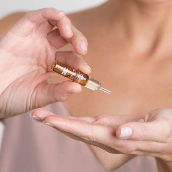 Day serum for the person Isdin Isdinceutics Flavo C Ultraglican Serum Antioxidante De Dia, 30*2 ml Day serum for the person Isdin Isdinceutics Flavo C Ultraglican Serum Antioxidante De Dia, 30*2 ml