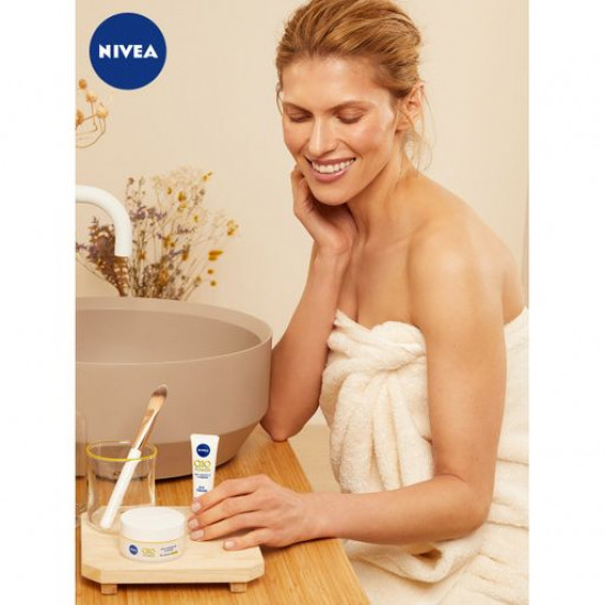 Cream against wrinkles for skin around eyes of Nivea Q10 Power of anti-aging, 15 ml Cream against wrinkles for skin around eyes of Nivea Q10 Power of anti-aging, 15 ml