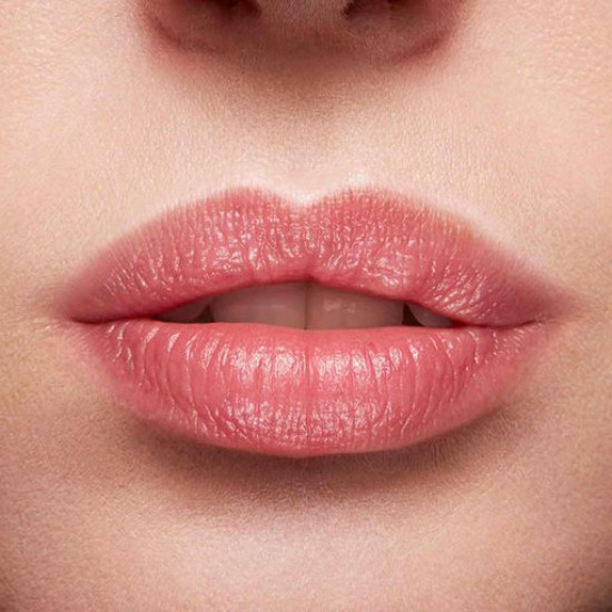 The moisturizing balm for lips of Lancôme L'Absolu Rouge La Base 01, 3.4 g The moisturizing balm for lips of Lancôme L'Absolu Rouge La Base 01, 3.4 g