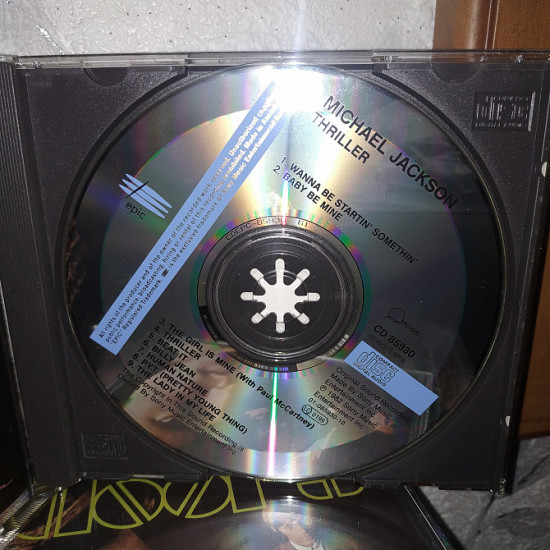 MICHAEL JACKSONTHRILLERCD MICHAEL JACKSONTHRILLERCD