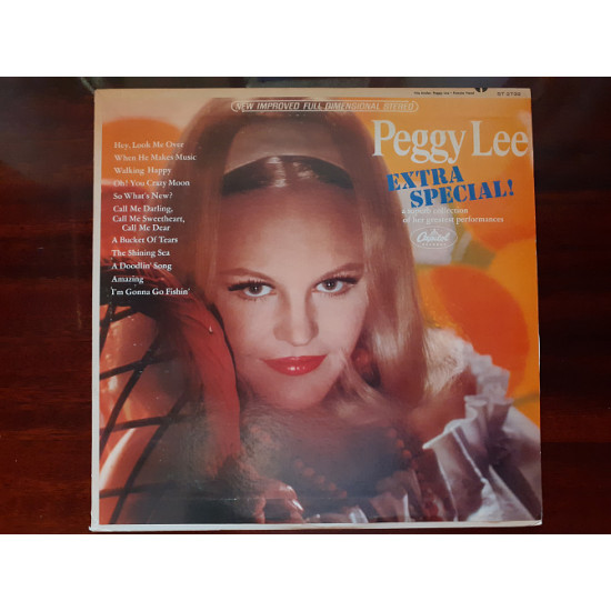 Vinyl record of LP Peggy Lee – Extra Special! Vinyl record of LP Peggy Lee – Extra Special!