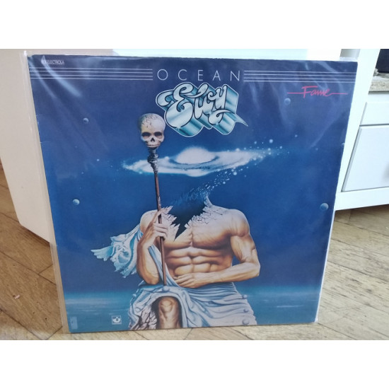 I will sell three albums Eloy it is possible separately I will sell three albums Eloy it is possible separately