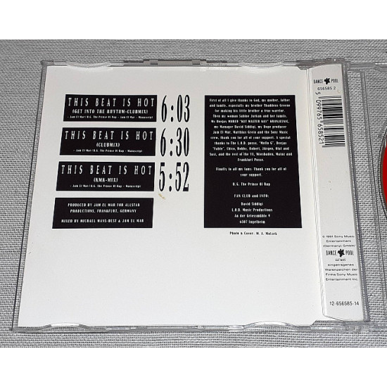 Signature B.G. The Prince Of Rap - This Beat Is Hot (Get Into The Rhythm-Clubmix) Signature B.G. The Prince Of Rap - This Beat Is Hot (Get Into The Rhythm-Clubmix)