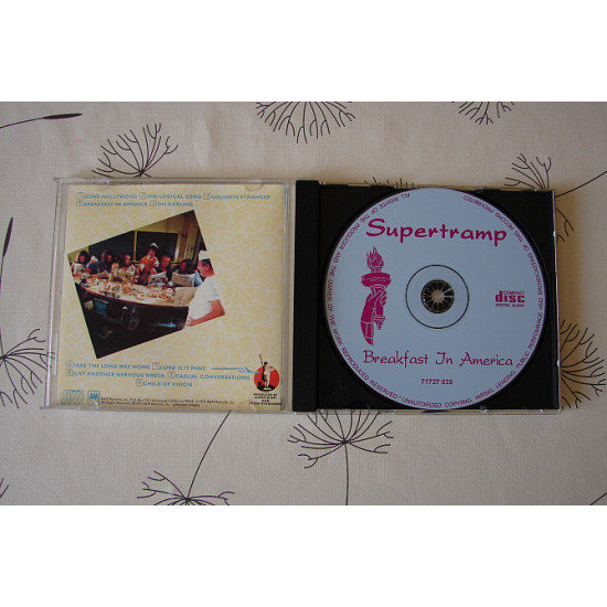 SUPERTRAMP - BREAKFAST IN AMERICA SUPERTRAMP - BREAKFAST IN AMERICA