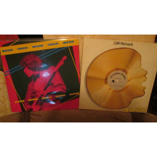 I will sell The greatest hits of foreign performers I will sell The greatest hits of foreign performers