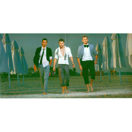 Akcent – True Believers Akcent – True Believers